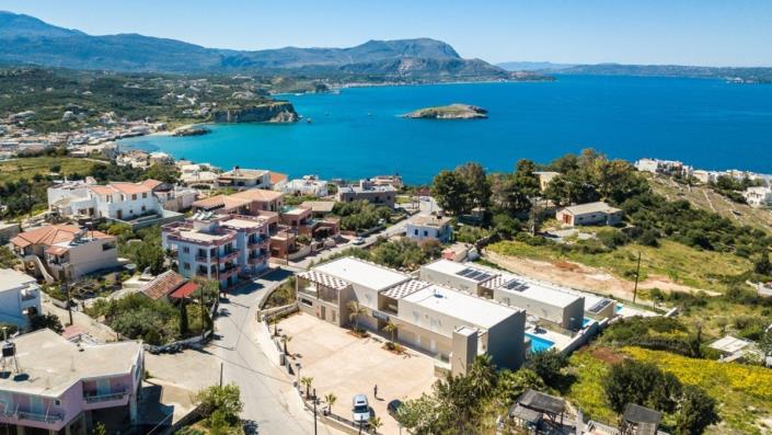 Image No.17-30 Bed House for sale