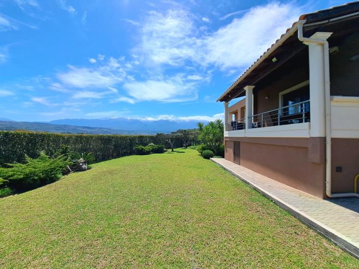 Image No.9-3 Bed Villa / Detached for sale