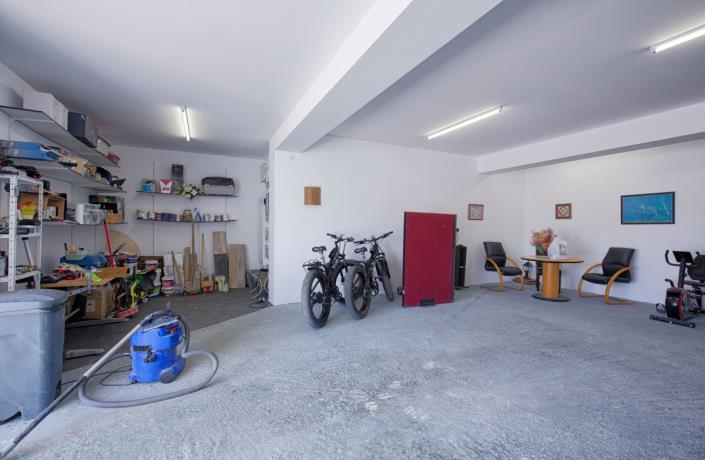 Image No.56-5 Bed Villa for sale