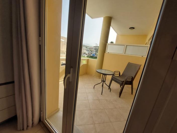 Image No.4-6 Bed Hotel for sale