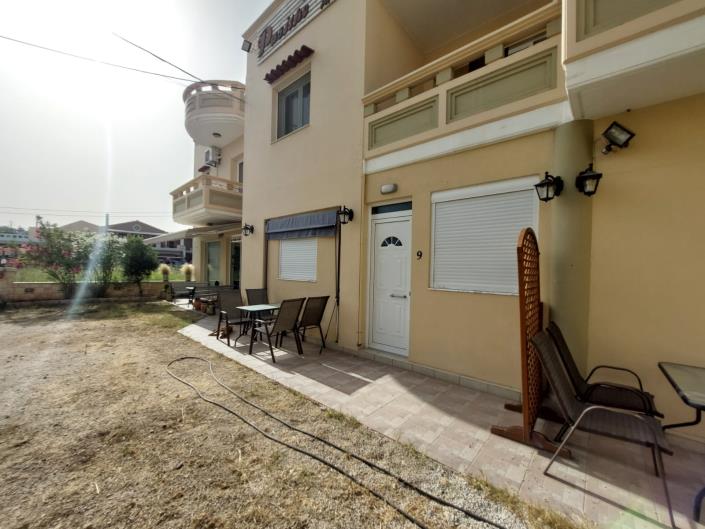 Image No.1-6 Bed Hotel for sale