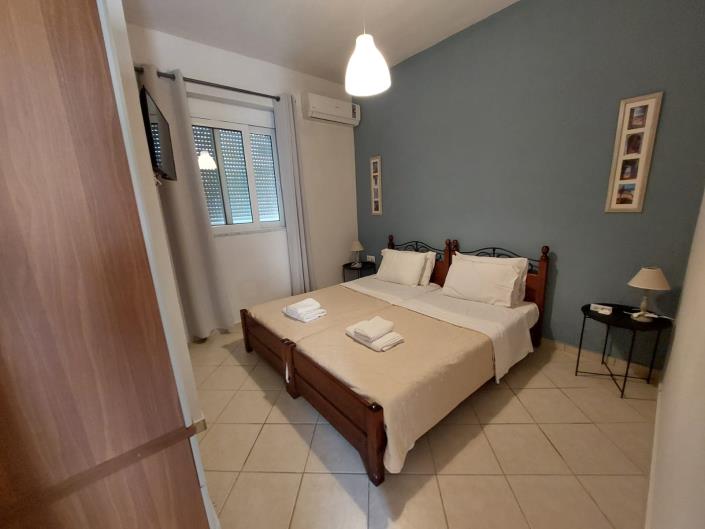 Image No.20-6 Bed Hotel for sale