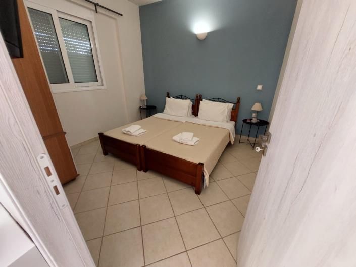 Image No.22-6 Bed Hotel for sale