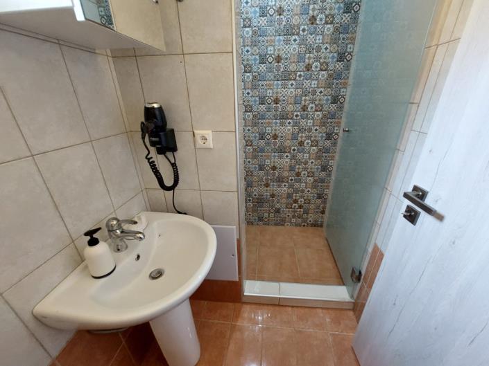 Image No.25-6 Bed Hotel for sale