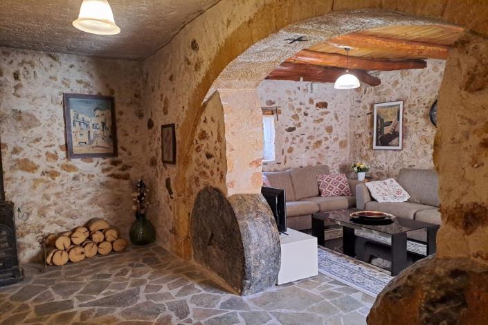 Image No.21-4 Bed Village House for sale