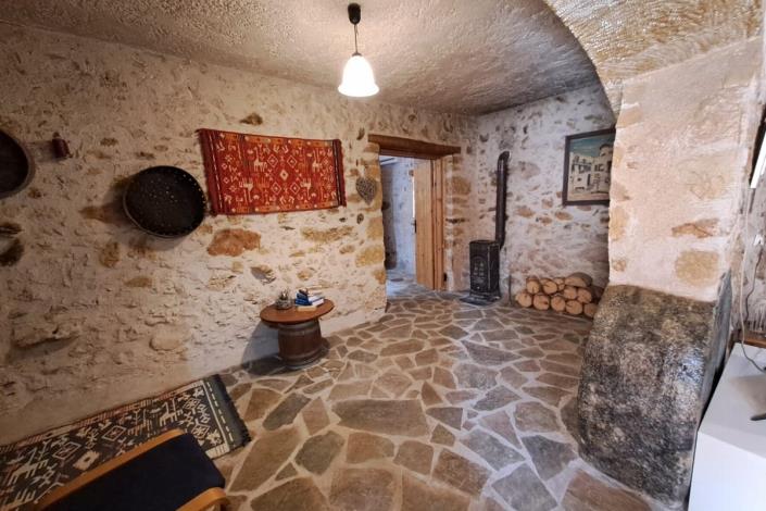 Image No.22-4 Bed Village House for sale