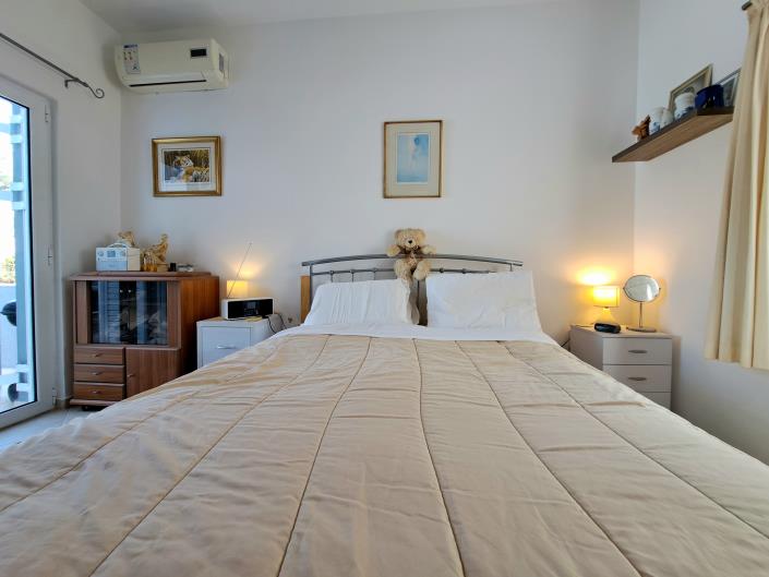 Image No.9-2 Bed House for sale