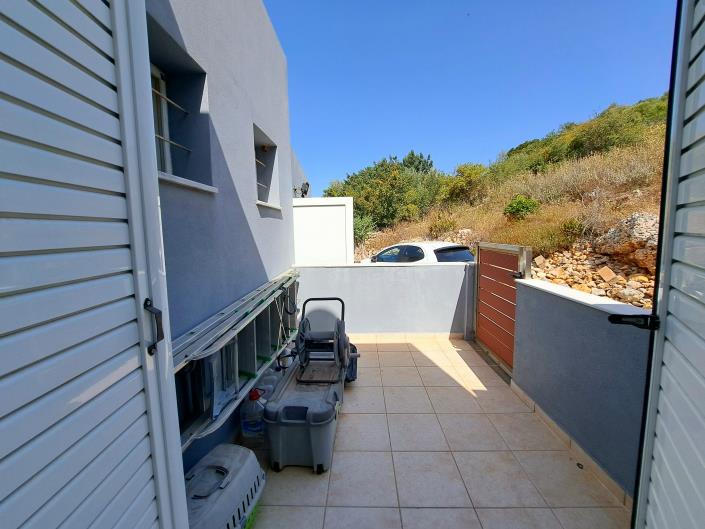 Image No.13-2 Bed House for sale