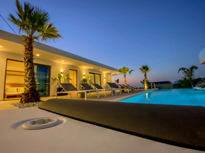 Image No.9-6 Bed Villa for sale