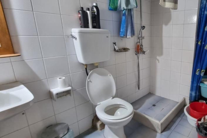 Image No.11-4 Bed House for sale