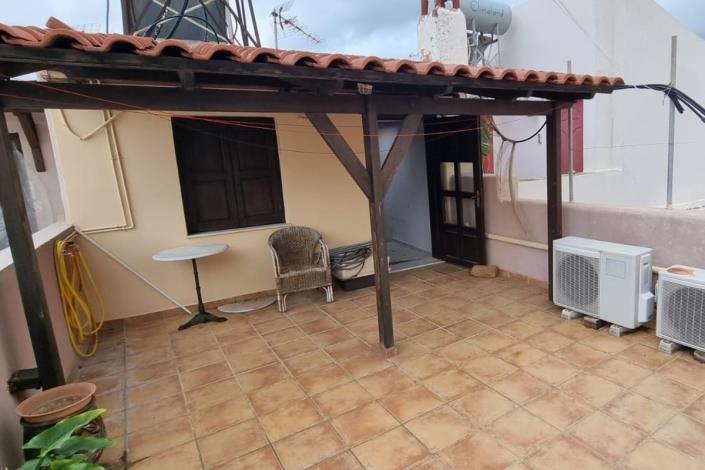 Image No.2-4 Bed House for sale