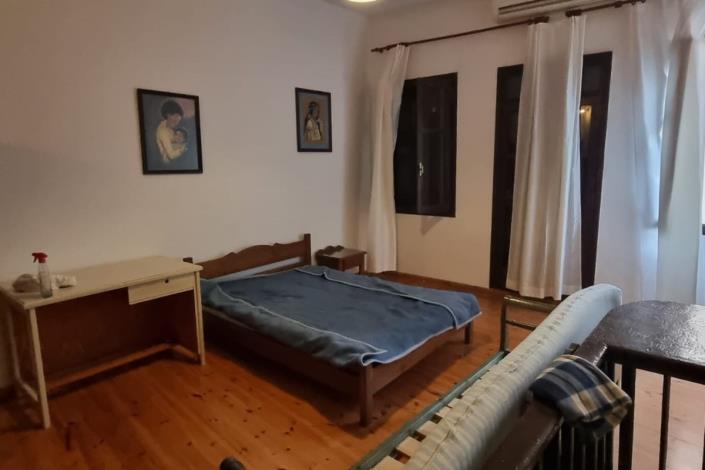 Image No.6-4 Bed House for sale