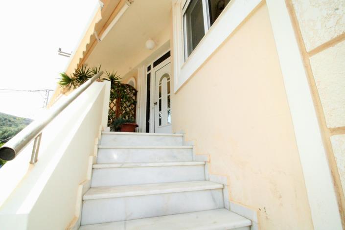 Image No.2-7 Bed Apartment for sale