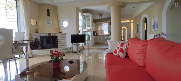 Image No.24-7 Bed Apartment for sale