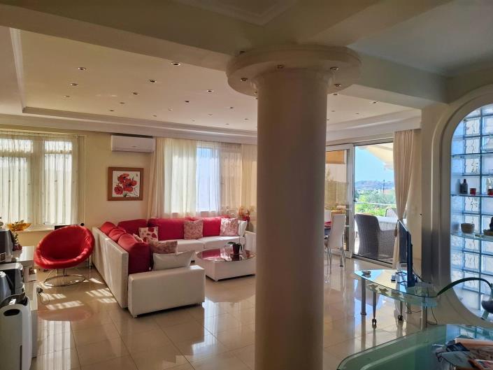 Image No.43-7 Bed Apartment for sale