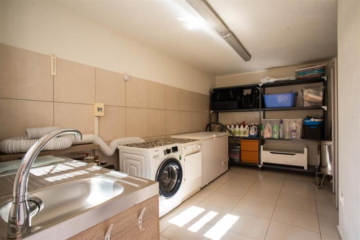 Image No.57-3 Bed Villa for sale