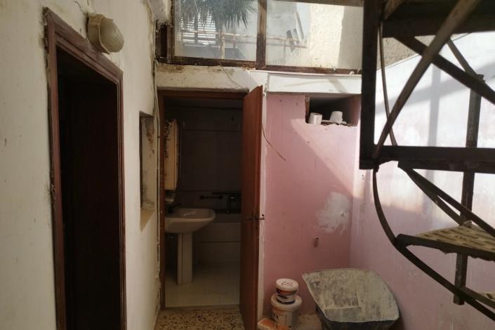 Image No.6-4 Bed House for sale