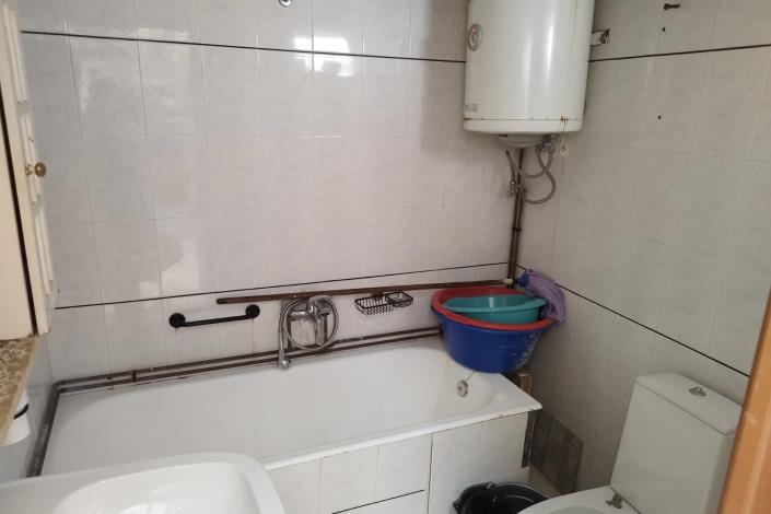 Image No.9-4 Bed House for sale