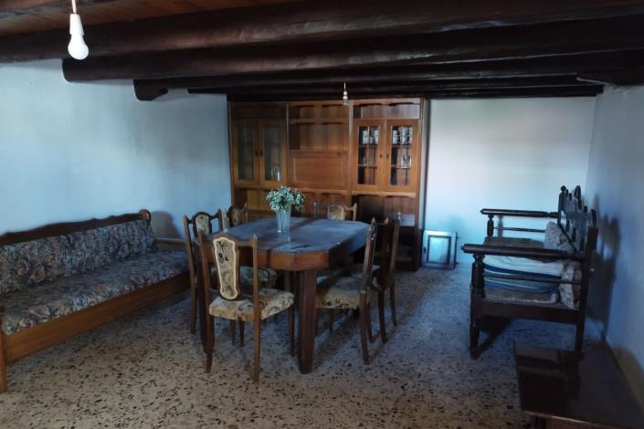 Image No.3-4 Bed House for sale