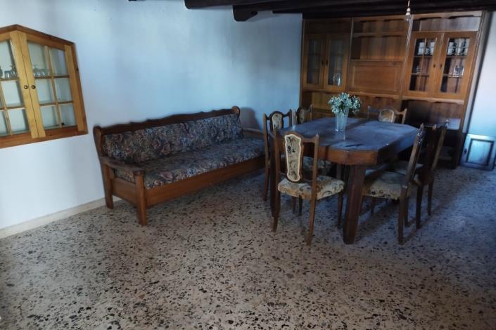 Image No.14-4 Bed House for sale