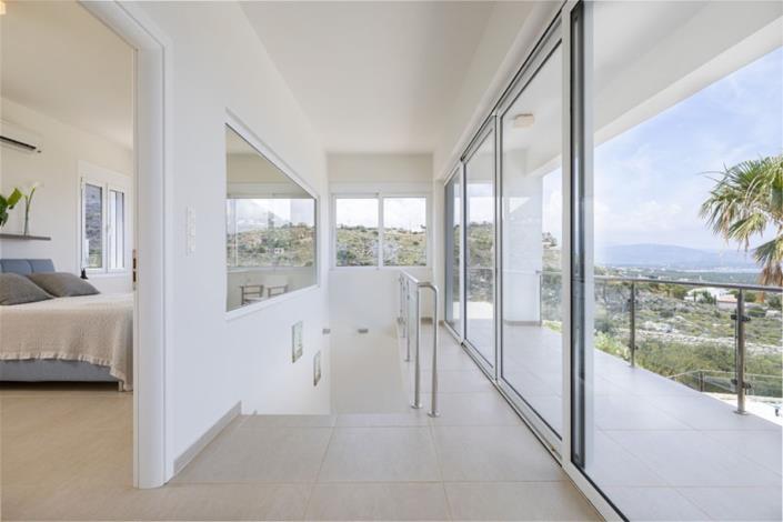 Image No.8-3 Bed Villa for sale