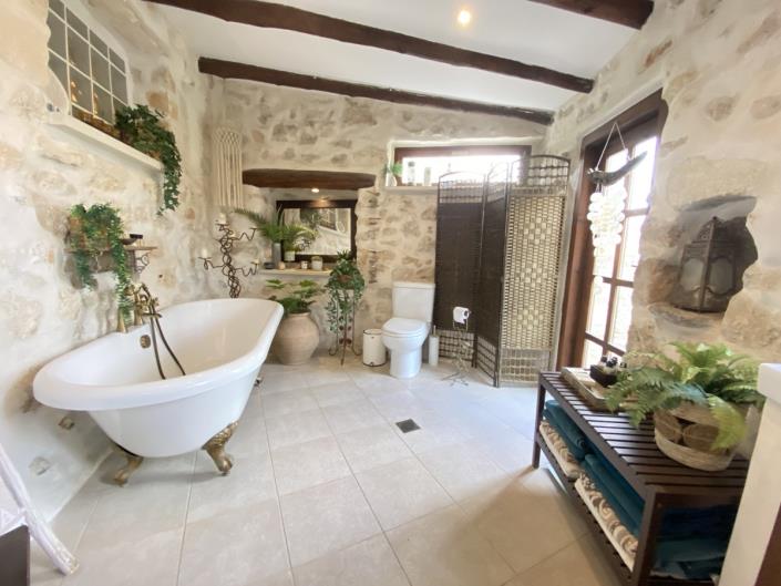 Image No.41-4 Bed Village House for sale