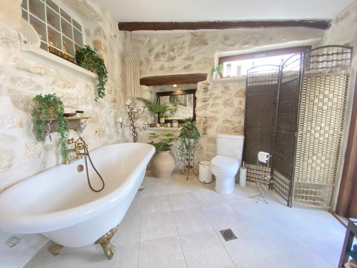 Image No.42-4 Bed Village House for sale