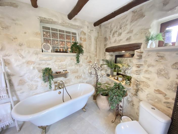 Image No.44-4 Bed Village House for sale