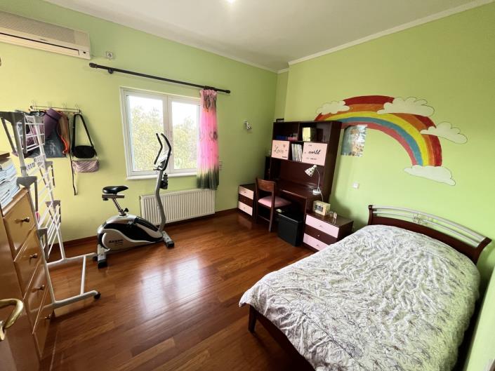 Image No.13-5 Bed House for sale