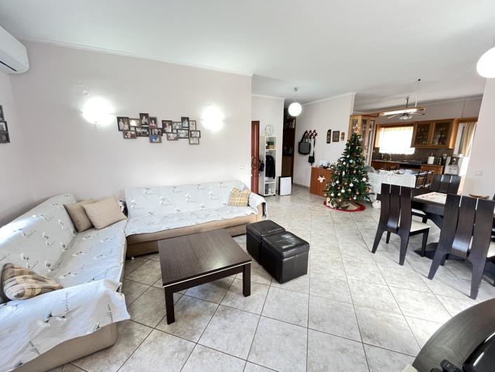 Image No.35-5 Bed House for sale