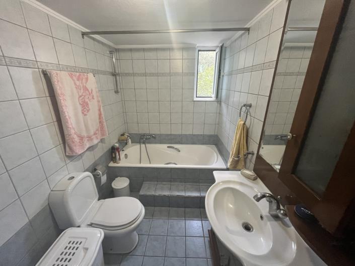 Image No.47-5 Bed House for sale