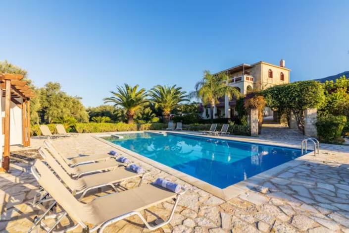 Image No.1-5 Bed Villa for sale