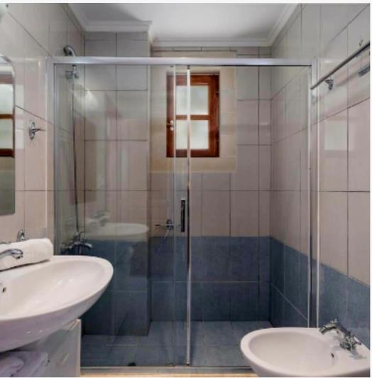 Image No.27-5 Bed Villa for sale