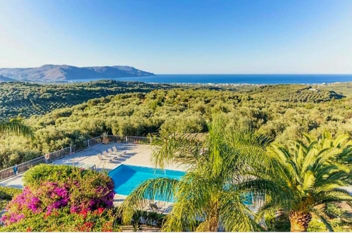 Image No.28-5 Bed Villa for sale