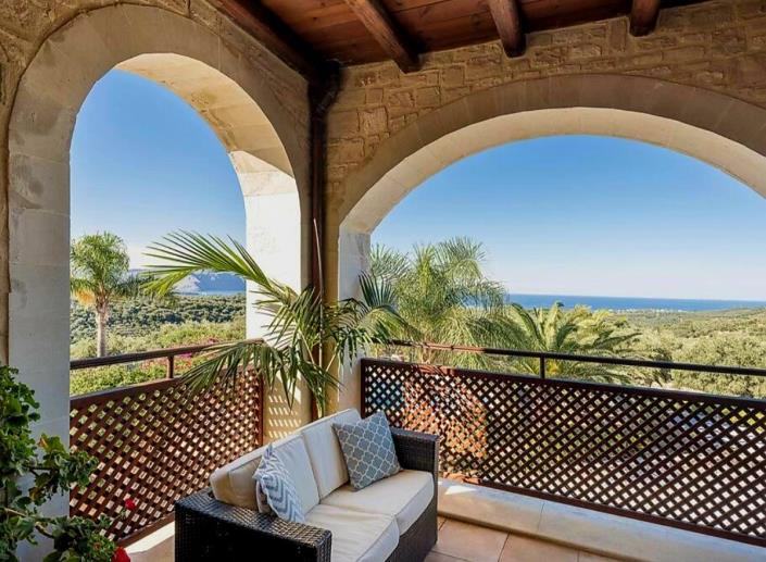 Image No.37-5 Bed Villa for sale