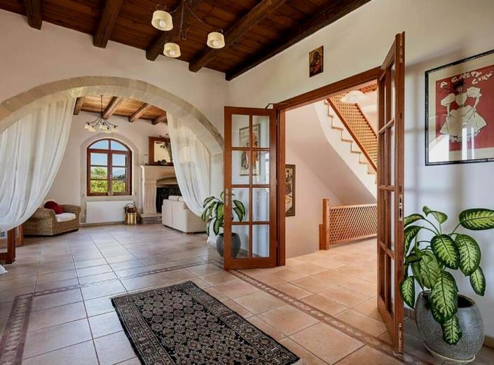 Image No.43-5 Bed Villa for sale