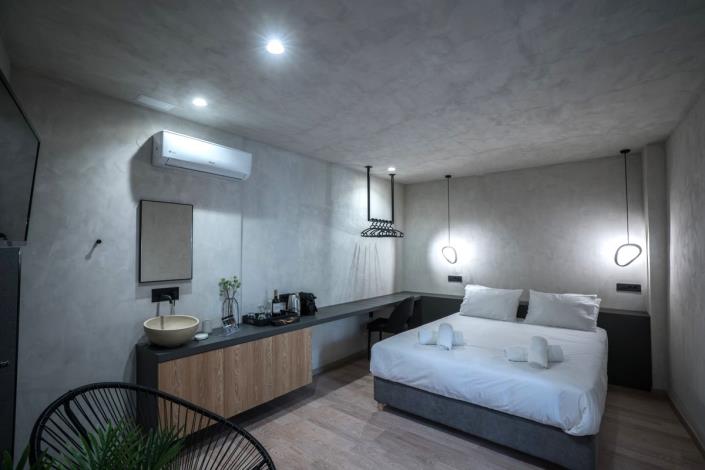 Image No.18-6 Bed Apartment for sale