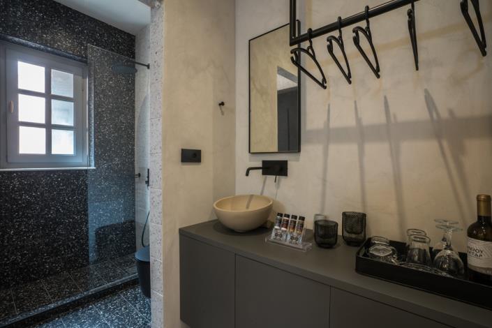 Image No.60-6 Bed Apartment for sale