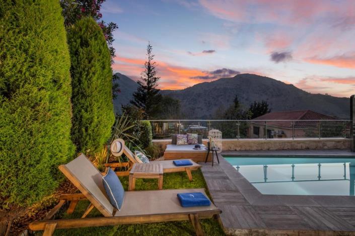 Image No.15-2 Bed Maisonette for sale