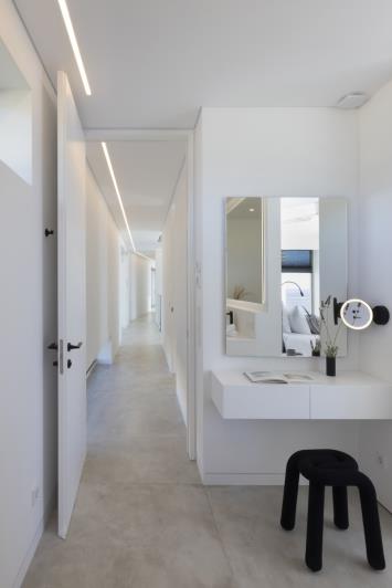 Image No.56-5 Bed Villa for sale