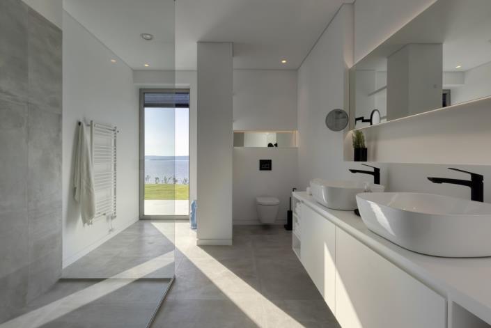 Image No.58-5 Bed Villa for sale