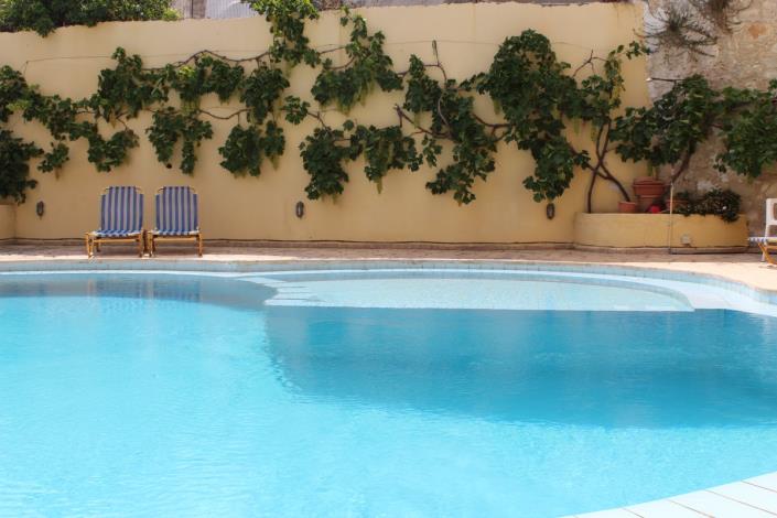 Image No.22-15 Bed Hotel for sale