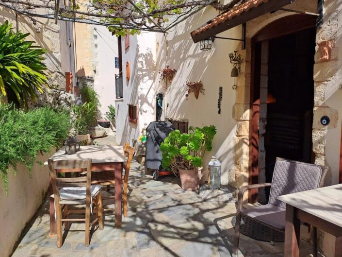 Image No.2-2 Bed House for sale