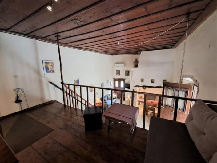 Image No.9-2 Bed House for sale