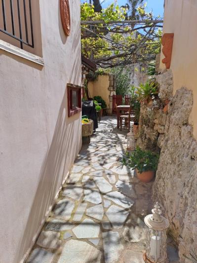 Image No.19-2 Bed House for sale