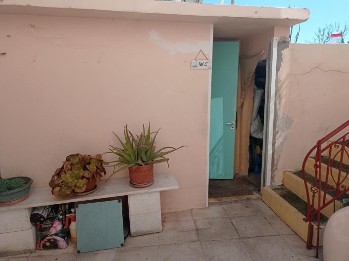 Image No.18-3 Bed House for sale