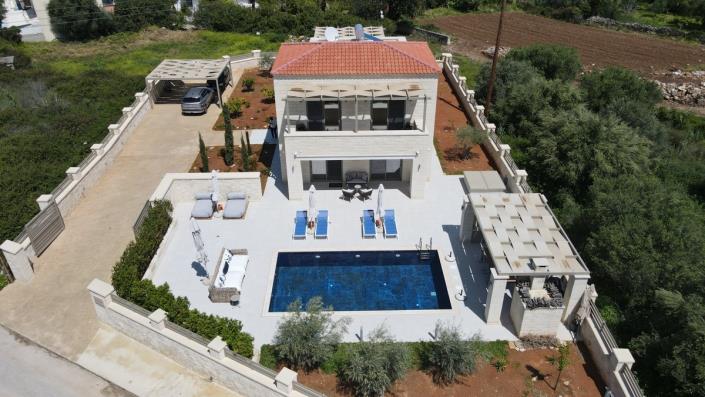 Image No.1-3 Bed Villa for sale