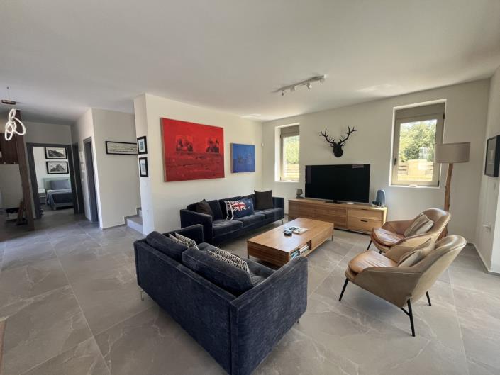 Image No.24-3 Bed Villa for sale