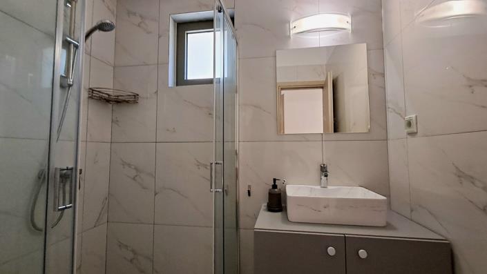 Image No.17-2 Bed Villa for sale