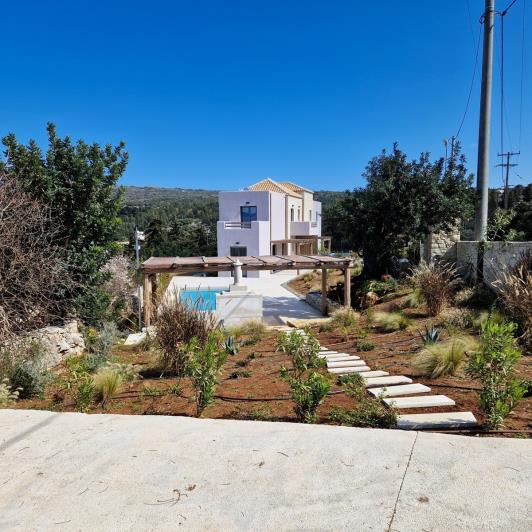 Image No.1-8 Bed Villa for sale
